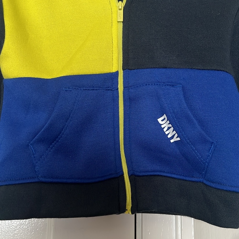 NWT DKNY Baby Boy hoodie size 18 Months - Picture 2 of 7